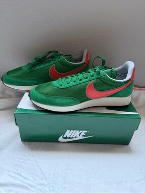 Nike x Stranger Things Air Tailwind Hawkins High Size 9.5 NEW Box Pins